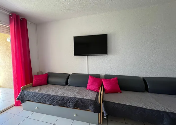 Bord De Avec Piscine