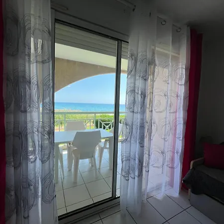 Bord De Avec Piscine